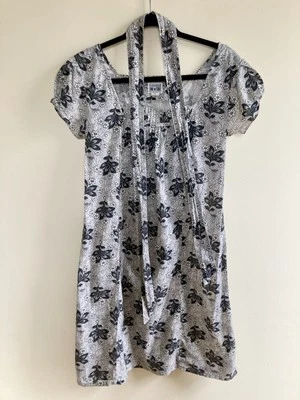 Mini Vestido Túnica Converse Manga Corta Floral Blanco y Negro Para Mujer Talla S Foto 1 de 4