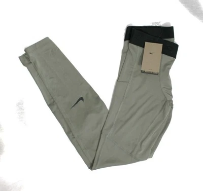 Medias de entrenamiento de compresión Nike Pro Dri-Fit para hombre talla pequeña Foto 1 de 4