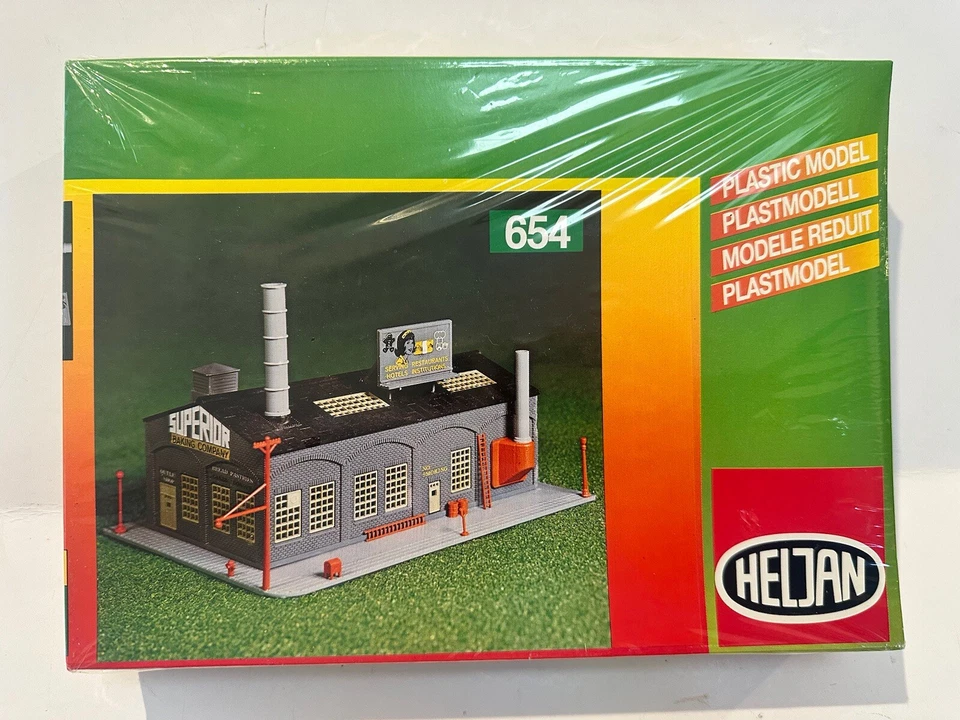 Heljan N Scale 654 Sealed Brodfabrik Bakery Store Brotfabrik Kit - Image 1 of 3