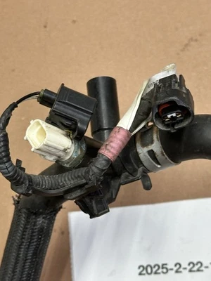 2012-17 TOYOTA PRIUS V CARCAÇA DO SENSOR DE TEMPERATURA DO LÍQUIDO DE ARREFECIMENTO (suporte de montagem TEE) - Imagem 1 de 4