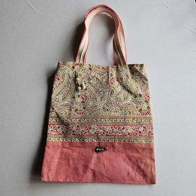 Bolsa tote Avani Sun N Sand paisley tropical bronzeada frisada juta grande - Imagem 1 de 4