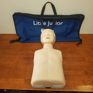 Manichino da allenamento Laerdal Little Jr Junior CPR Airway Lung bambino bambino con borsa - Foto 1 di 8