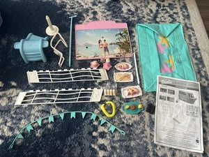 Barbie Kreuzfahrtschiff 2002 Pool mit Rutsche Essen Fernglas Flagge Geländer & mehr - Bild 1 von 23