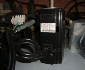Servomotor usado 1 pieza SGMAJ-03EAA21 Yaskawa Plc módulo iq - Imagen 1 de 2