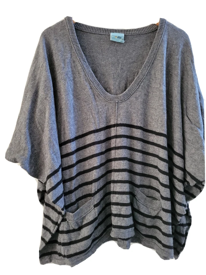 C & C California Gray Stripe cashmere sweater Women black oversized Medium large - Image 1 of 4