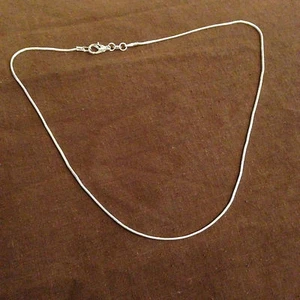 Collar colgante de cadena de serpiente de plata esterlina 925 estampado de 1 mm de calidad 16-24" Sn1 - Imagen 1 de 3