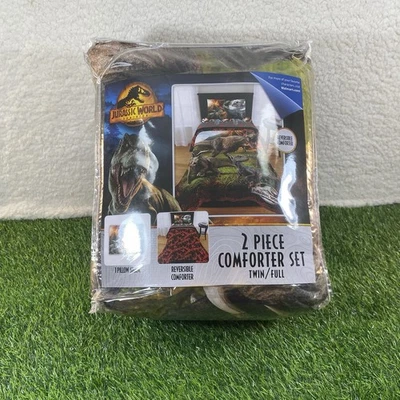 Jurassic World 2 Piece Twin/Full Reversible Comforter and Pillow Sham 72 x 86 in - Image 1 of 4