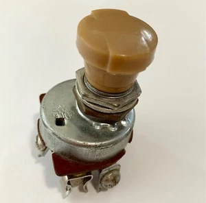 Vintage 1930’s Cole Brand Below Dash Fog Lamp Switch, 3 Terminal, NOS, complete - Picture 1 of 8