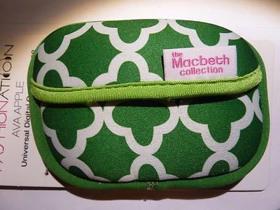 BRAND NEW - FASHIONATION - Macbeth - AVA APPLE - Green - MB-NC8A Digi Camera Bag - Image 1 of 4
