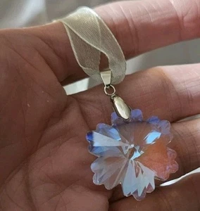 Ribbon Necklace Made With Swarovski ? Crystal Snowflake Aurora Boreali - Picture 1 of 3