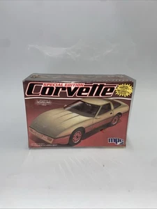 MPC Special Edition Corvette 1/25 Model Kit Sealed (S3) - Bild 1 von 4