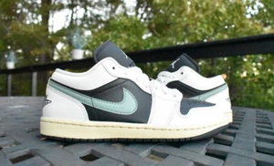 Nike Air Jordan 1 Low 'Jade Smoke' 2024 DC0774-001 5.5Y Mujer Talla 7 - Imagen 1 de 11