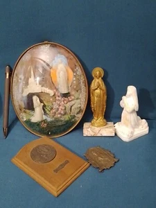 LOT DES OBJETS RELIGIEUX/DEVOTION/La Vierge DE LOURDES/BERNADETTE/5 PIECES/N°7 - Picture 1 of 8