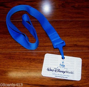 Walt Disney World Where Dreams Come True Cast Member Blue Trading Pin Lanyard - Picture 1 of 2