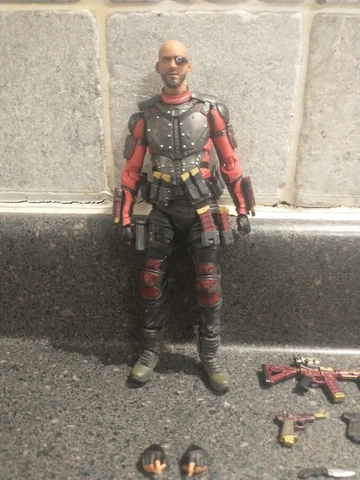 Mafex Deadshot No. 038 Suicide Squad Loose/Complete Authentic Cover