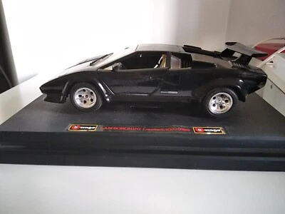BBURAGO 1/24 LAMBORGHINI COUNTACH COD. 0537 5000 QUATTROVALVOLE 1988 NERA - Immagine 1 di 4