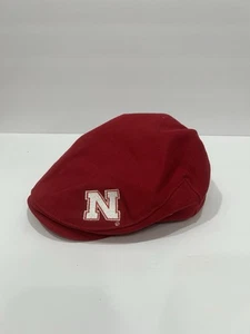 Cappello berretto piatto vintage Adidas University of Nebraska Cornhusker rosso cabbie newsboy - Foto 1 di 9
