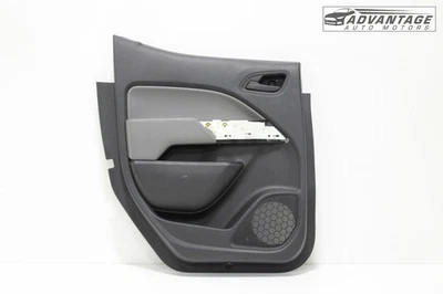 Cubierta del panel interior de la puerta trasera izquierda Chevrolet Colorado 2015-2022 OEM Foto 1 de 4