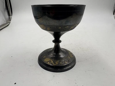 Cáliz plateado estilo medieval vintage con detalles dorados Foto 1 de 4