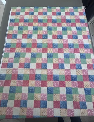 FABRIC Cotton Daisy Kingdom Allover Patchwork 150x90cm Craft  OffCuts Remnants - Image 1 of 4