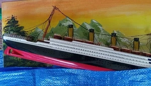 RMS TITANIC Ocean Liner Nautical Ship Model, Needs To Be Repaired  - Picture 1 of 15