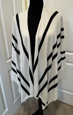 Poncho Talbots Mujer Talla Única Crema Negro Rayas Mantón Suave Envoltura Poli Algodón Foto 1 de 4