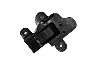 TESLA MODEL S DOOR OPENER BRACKET REAR RIGHT 2016-2021 1008404-00-C - Picture 1 of 13