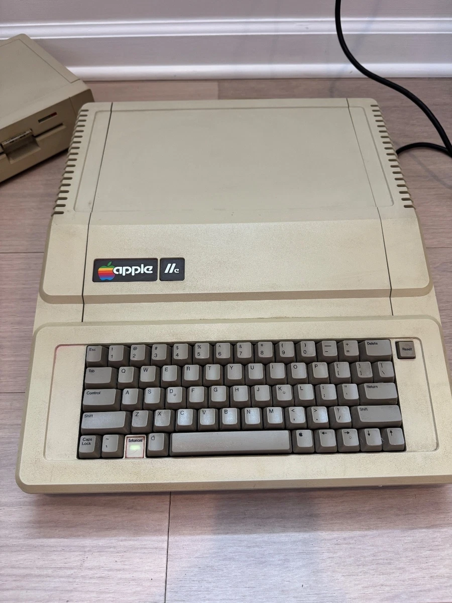 Apple IIe Vintage Computers & Mainframes | eBay