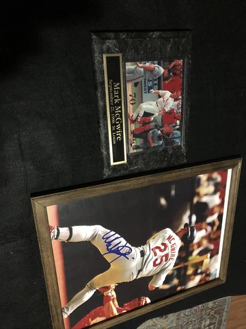 1 VERY NICE MARK MCGWIRE PLAQUE(8X6) & WOOD FRAMED PICTURE(15X12)! Cover