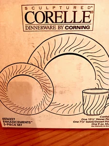 Twin Peak's Prop - Correlle Scultured Enhancements 3 Piece Dinnerware Set - Bild 1 von 2