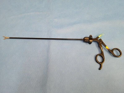 V. Mueller EndoLap 256.24 Laparoscopic Rotating Monopolar Scissor Forceps - Image 1 of 4