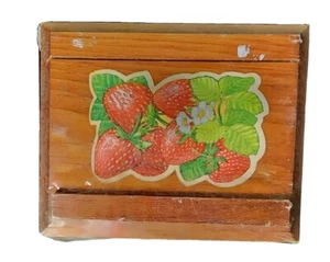 Vintage Wooden Strawberry Recipe Card Holder Minder 2082 By Current 1979 - Picture 1 of 3