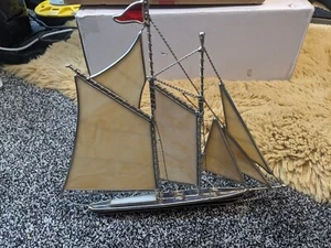 Stained Glass & Metalwork Sailing Boat Yacht Figurine Ornament - Picture 1 of 8