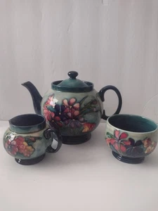 Set  Moorcroft Pottery Rare Teapot, Creamer & Sugar Bowl Spring Flowers  - Bild 1 von 24