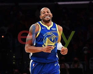 Andre Iguodala Smiling Run Golden State Warriors 8x10 NBA Basketball Photo - Picture 1 of 1