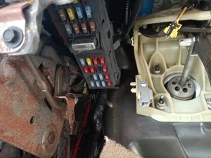 07 FORD EXPLORER Cabin Fuse Box - Bild 1 von 1