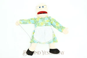 NEW SILLY PUPPETS 25" GRANNY (PEACH) HAND PUPPET - VENTRILOQUIST STYLE FULL BODY - Picture 1 of 7