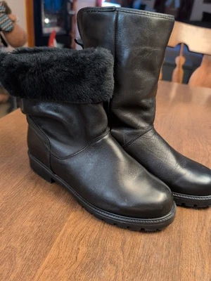 Botas femininas La Canadienne Kosmo 7,5 W couro preto forrado shearling inverno - Imagem 1 de 4