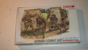 DML Modellbausatz im Maßstab 1:35 einer deutschen Kampfeinheit von 1944 - Bild 1 von 1