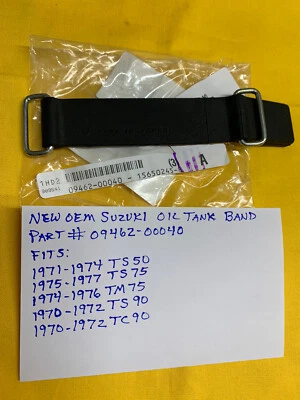 Banda de tanque de aceite SUZUKI NUEVA OEM (09462-00040) TS90, TC90, TS50, TS75, TM75, AHRMA Foto 1 de 4