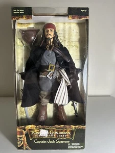 BAMBOLA NUOVA CON SCATOLA DISNEY PIRATI DEI CARAIBI CAPITANO JACK SPARROW 2006 ZIZZLE #00102 - Foto 1 di 6