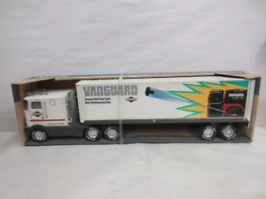 Vintage 1994 Nylint Briggs & Stratton Vanguard Sound Machine Semi Toy Truck - Picture 1 of 10