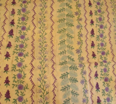 Tela acolchada de costura de algodón con diseño bordado cinta de seda Daisy Kingdom #4561 Foto 1 de 4