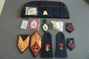 CALOT ET INSIGNES MILITAIRE 19eme DIVISION D'INFANTERIE E.M SETIF ALGERIE - Picture 1 of 3