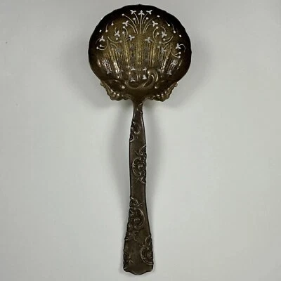 Tamiz de azúcar perforado con trébol 6 3/4" rosa y pergamino por Whiting Sterling década de 1890 Foto 1 de 4