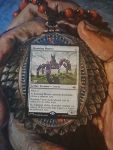 Roaming Throne The Lost Caverns of Ixalan Regular - Picture 1 of 1