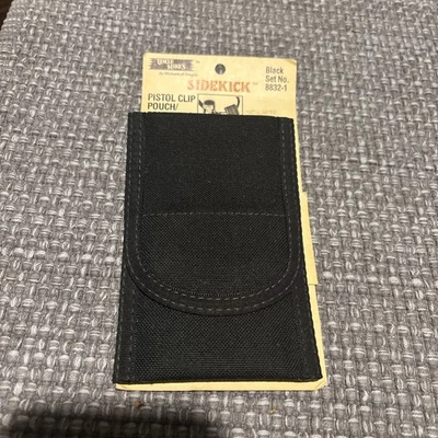 New Uncle Mike's 8832-1 Pistol Clip Pouch/Folding Knife Carrier - Image 1 of 4