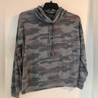 Maurices迷彩套头衫女式中号超柔软弹力舒适绿色圆领 — 第 1/4 张图片