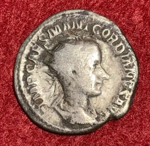 IMPERIO ROMANO: GORDIANO III / Antoniniano 238-239 d.C. / VICTORIA AVG /2722 - Imagen 1 de 2