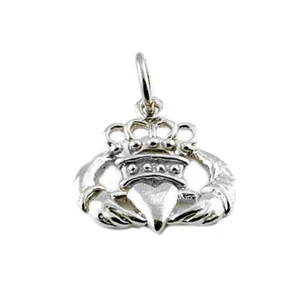 STERLING SILVER IRISH CLADDAGH CHARM - Picture 1 of 1